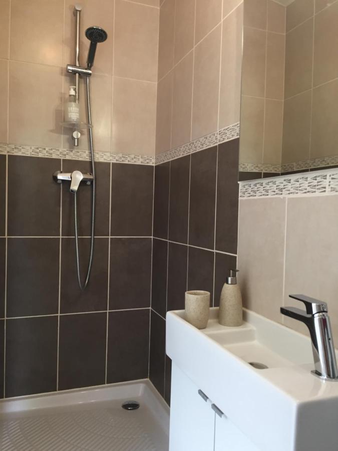Les Suites D'Alienor, Suite Cosy Pessac Bagian luar foto