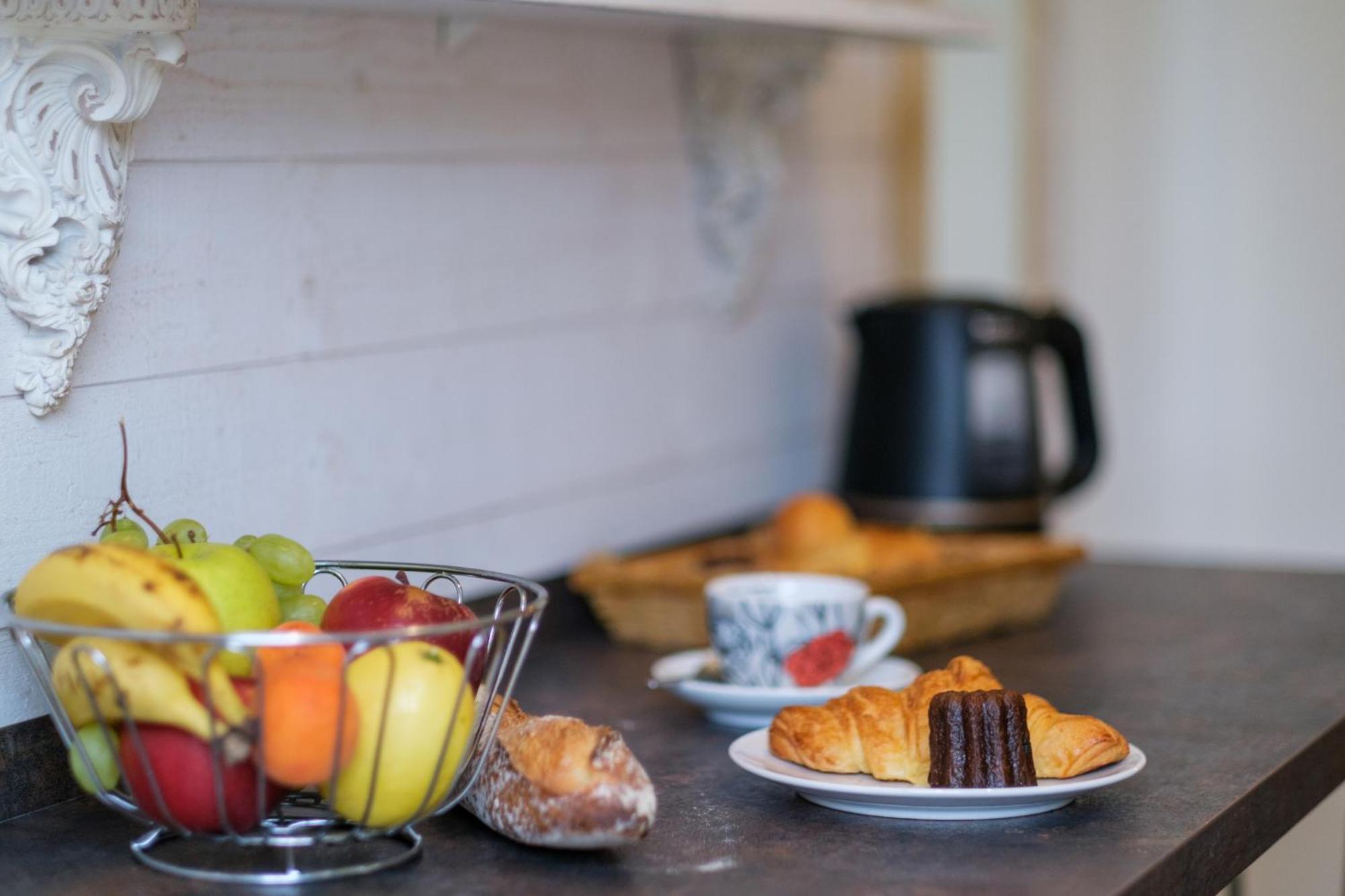 Les Suites D'Alienor, Suite Cosy Pessac Bagian luar foto